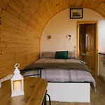 Camping Glamping Village